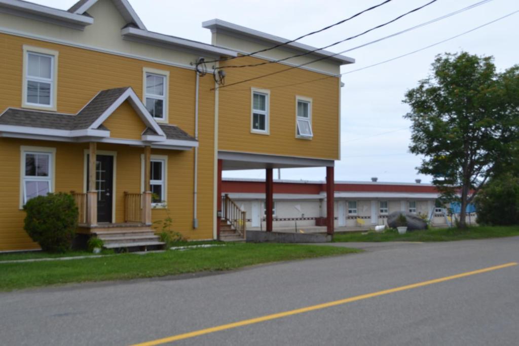 Motel Rimouski Exterior photo